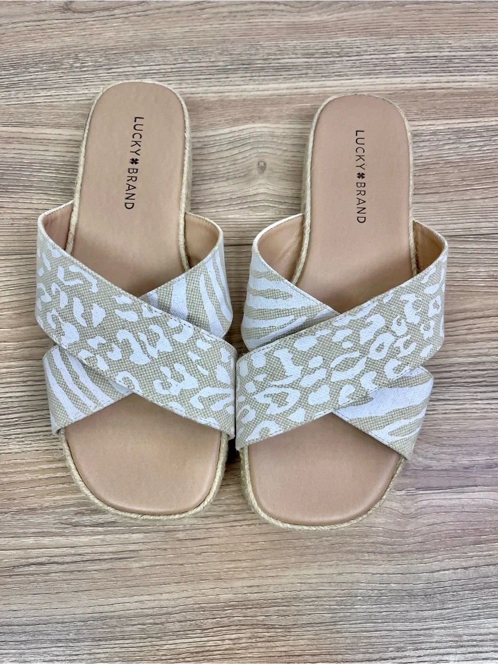 Lucky Brand Gayte Espadrille Animal print sandals Sz 9